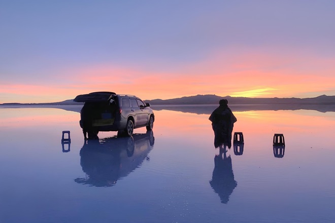 天空の鏡を余すことなく満喫！ウユニ塩湖たっぷり2泊3日+天空の首都ラパス市内観光 〜名物「塩のホテル」連泊〜　英語ガイド