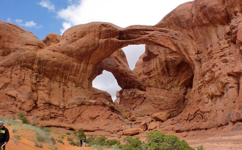 【ラスベガス発着・２泊３日】アーチーズ国立公園とデッドホースポイントに行く！グランドキャニオン・アンテロープキャニオン・モニュメントバレー・ホースシューベンド・レイクパウエル プラン ①｜ツイン/トリプル（2又は3名1室）利用