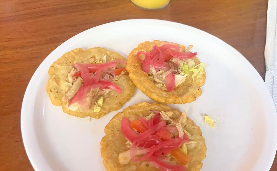 【神秘】マヤ儀式体験＆ジャングルボートツアー（軽食付き／英語・西語ガイド／送迎可）