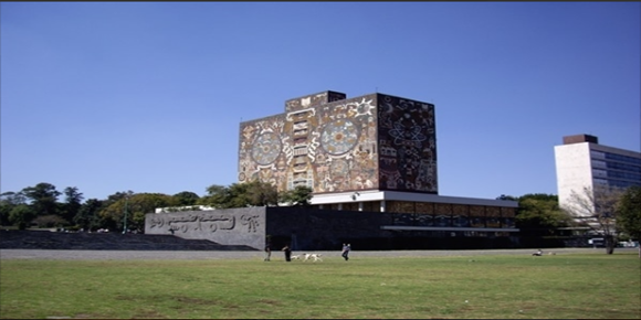 【火曜〜金曜催行】トラルパン礼拝堂、カサ・ペドレガル、メキシコ国立自治大学(日本語ガイド)2名様以上ご参加の場合